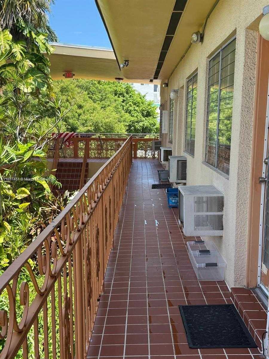 Small Image of 1060 PENNSYLVANIA AVE #18, Miami Beach Number 19