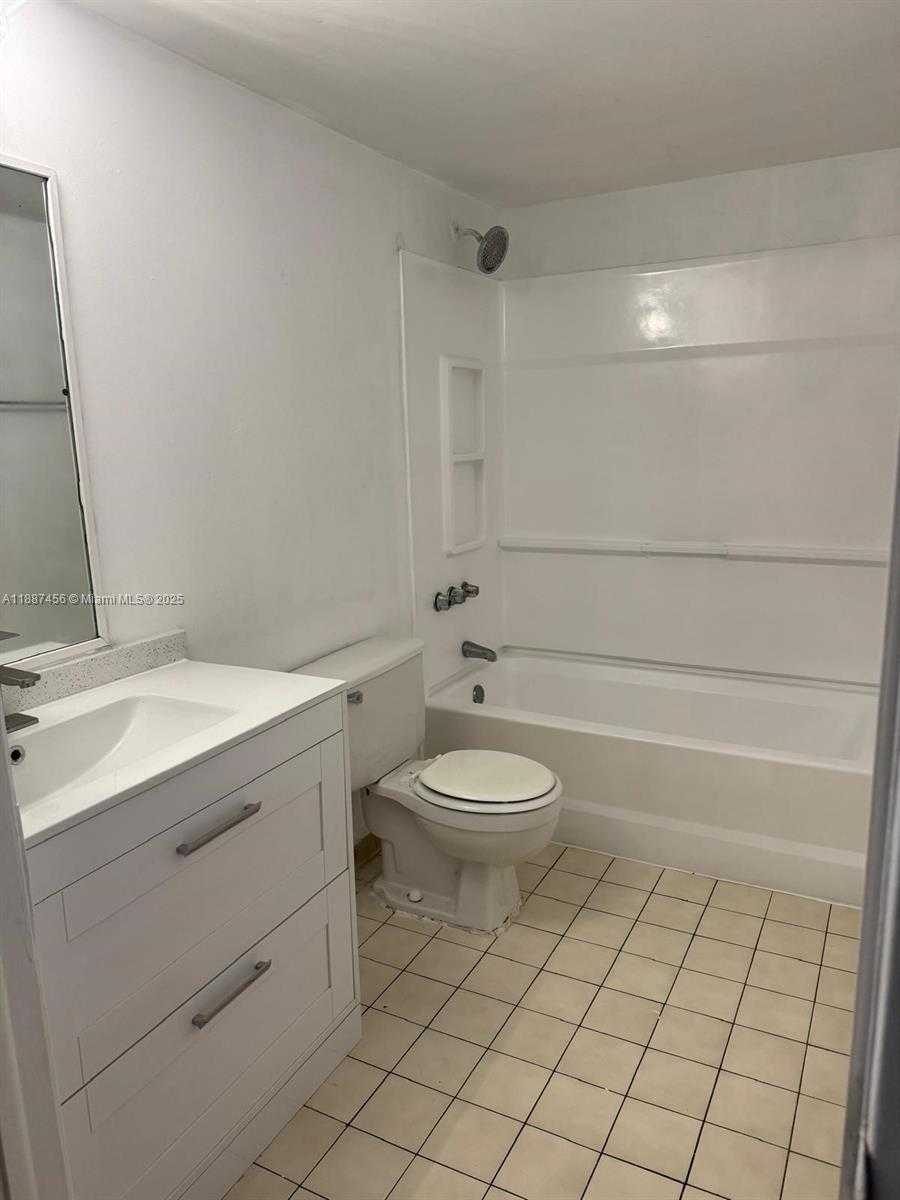 Small Image of 6065 NORTH WEST 186TH ST #202, Hialeah Number 13