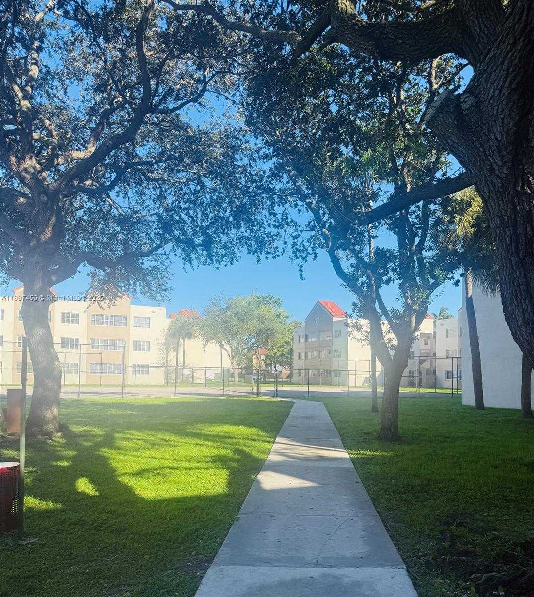 Small Image of 6065 NORTH WEST 186TH ST #202, Hialeah Number 17
