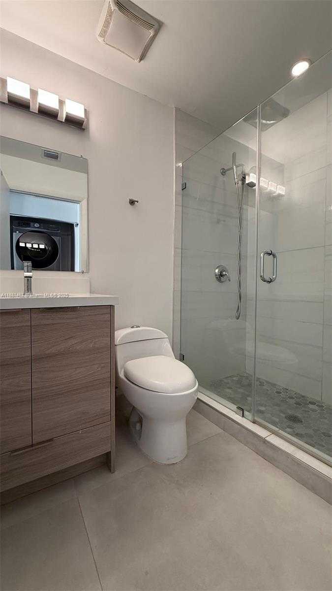 Small Image of 729 MERIDIAN AV #5, Miami Beach Number 11