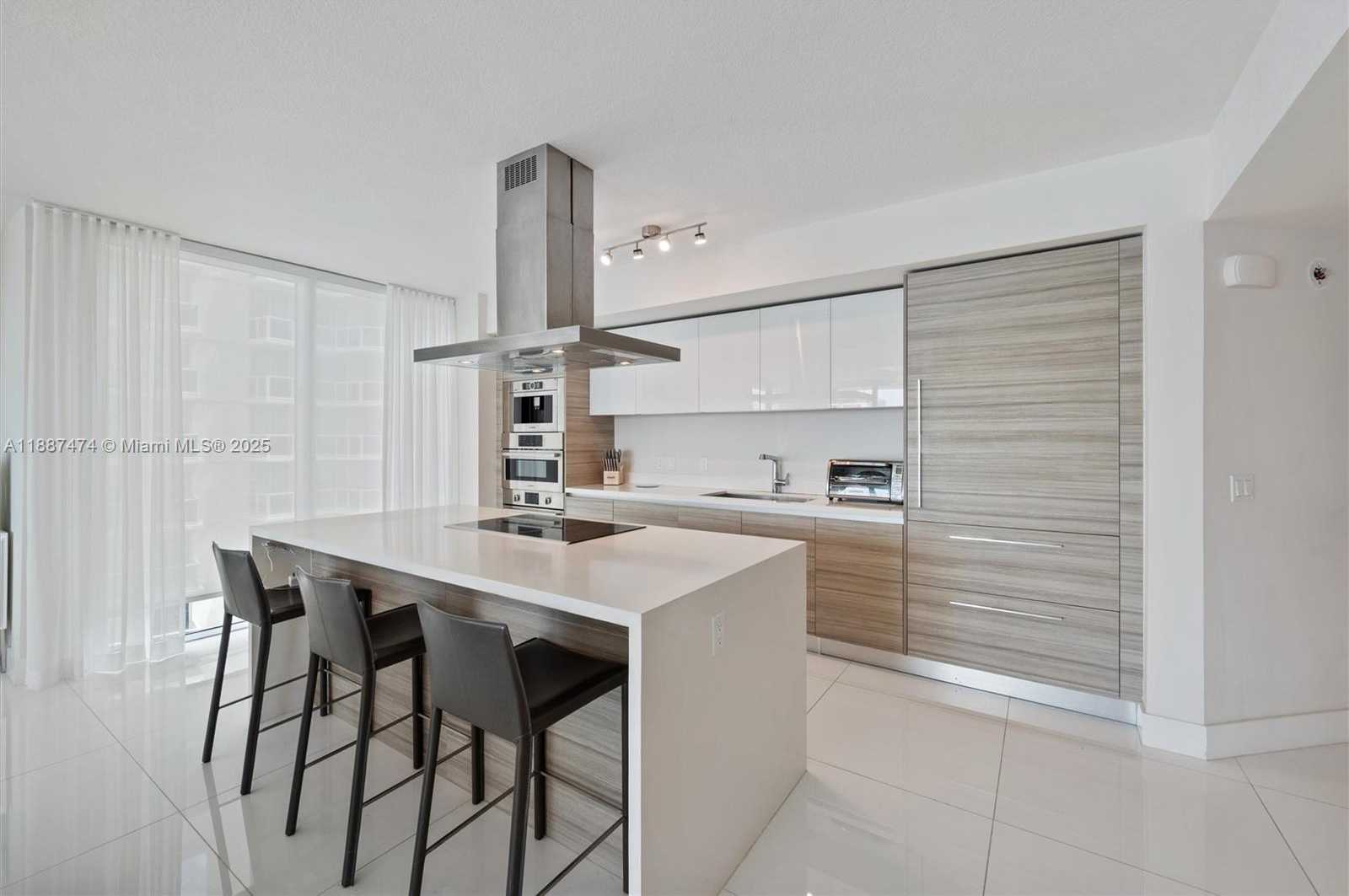 Small Image of 300 SUNNY ISLES BLVD #4-1501, Sunny Isles Beach Number 4