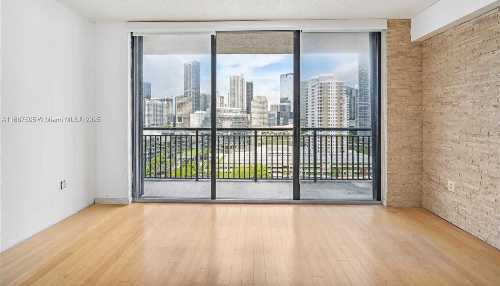 Small Image of 540 BRICKELL KEY DR #1807, Miami Number 13