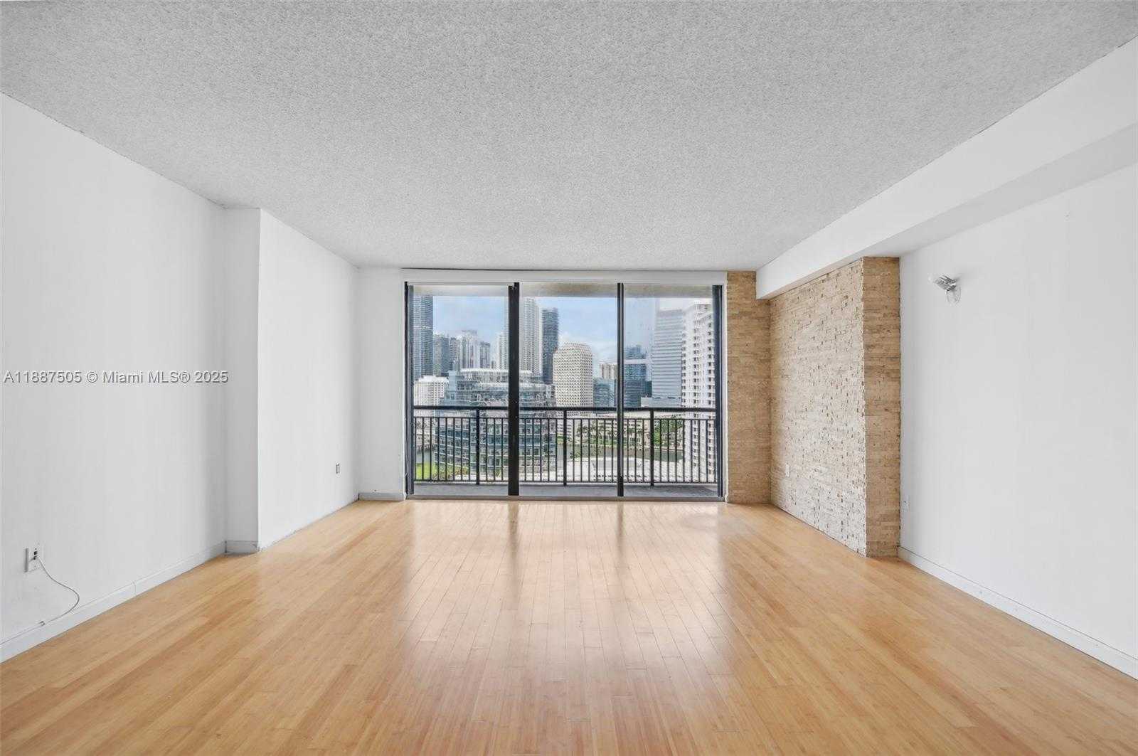 Small Image of 540 BRICKELL KEY DR #1807, Miami Number 2