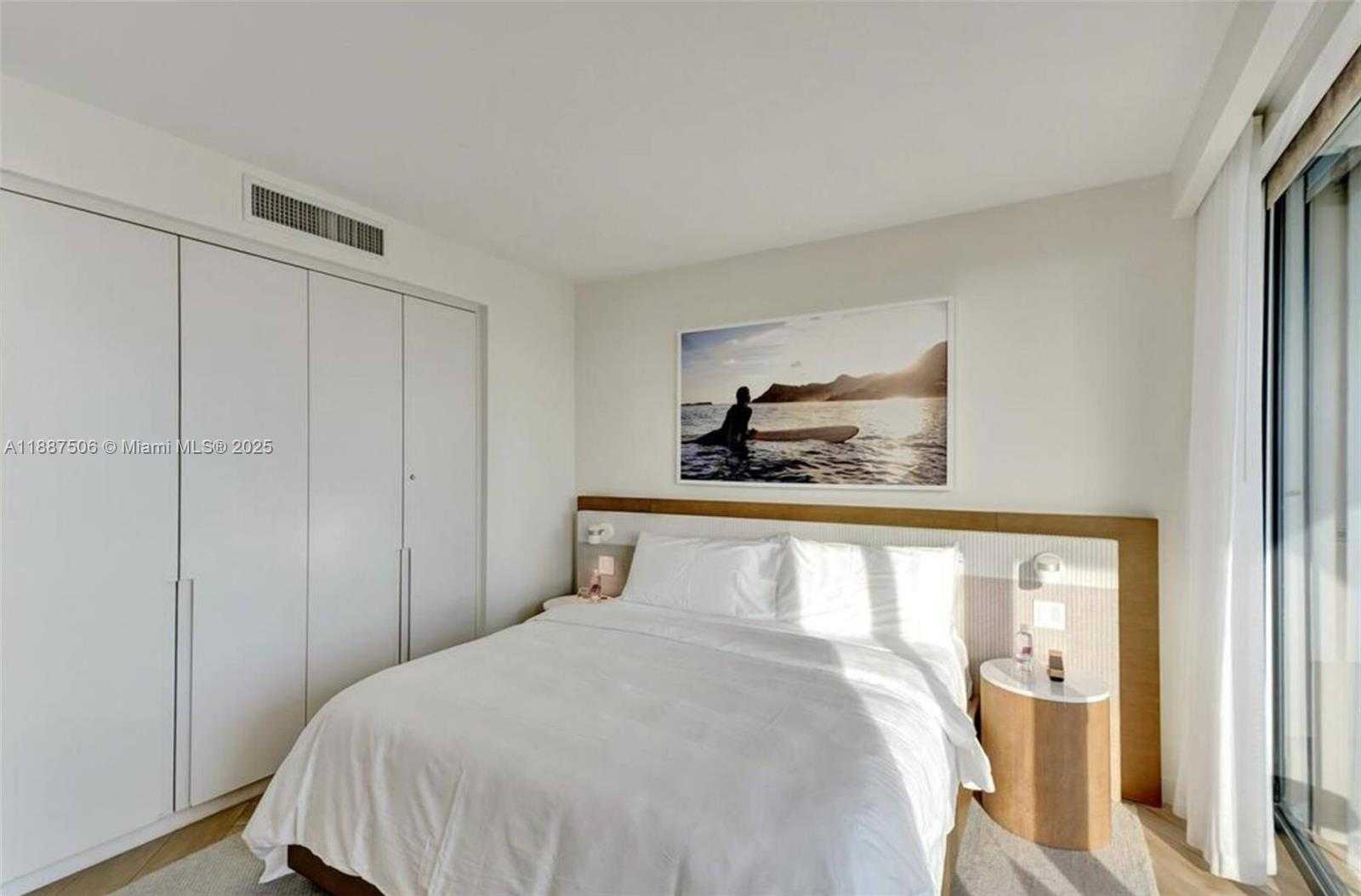Small Image of 2201 COLLINS AVENUE #1214, Miami Beach Number 14
