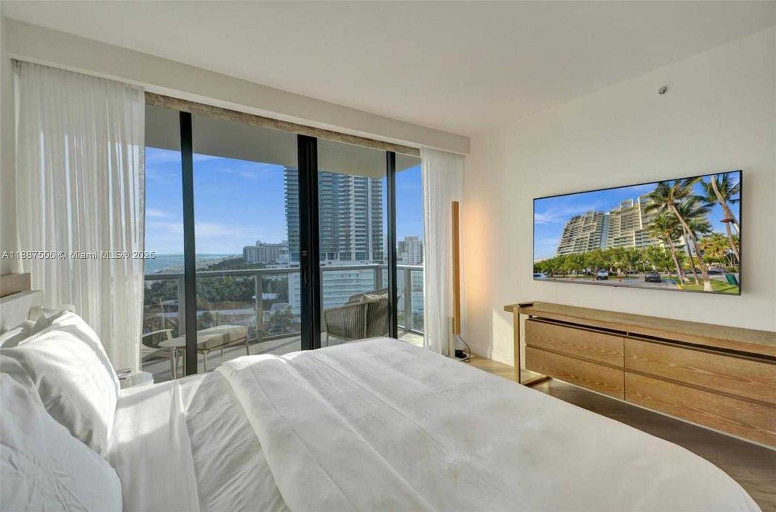 Small Image of 2201 COLLINS AVENUE #1214, Miami Beach Number 15