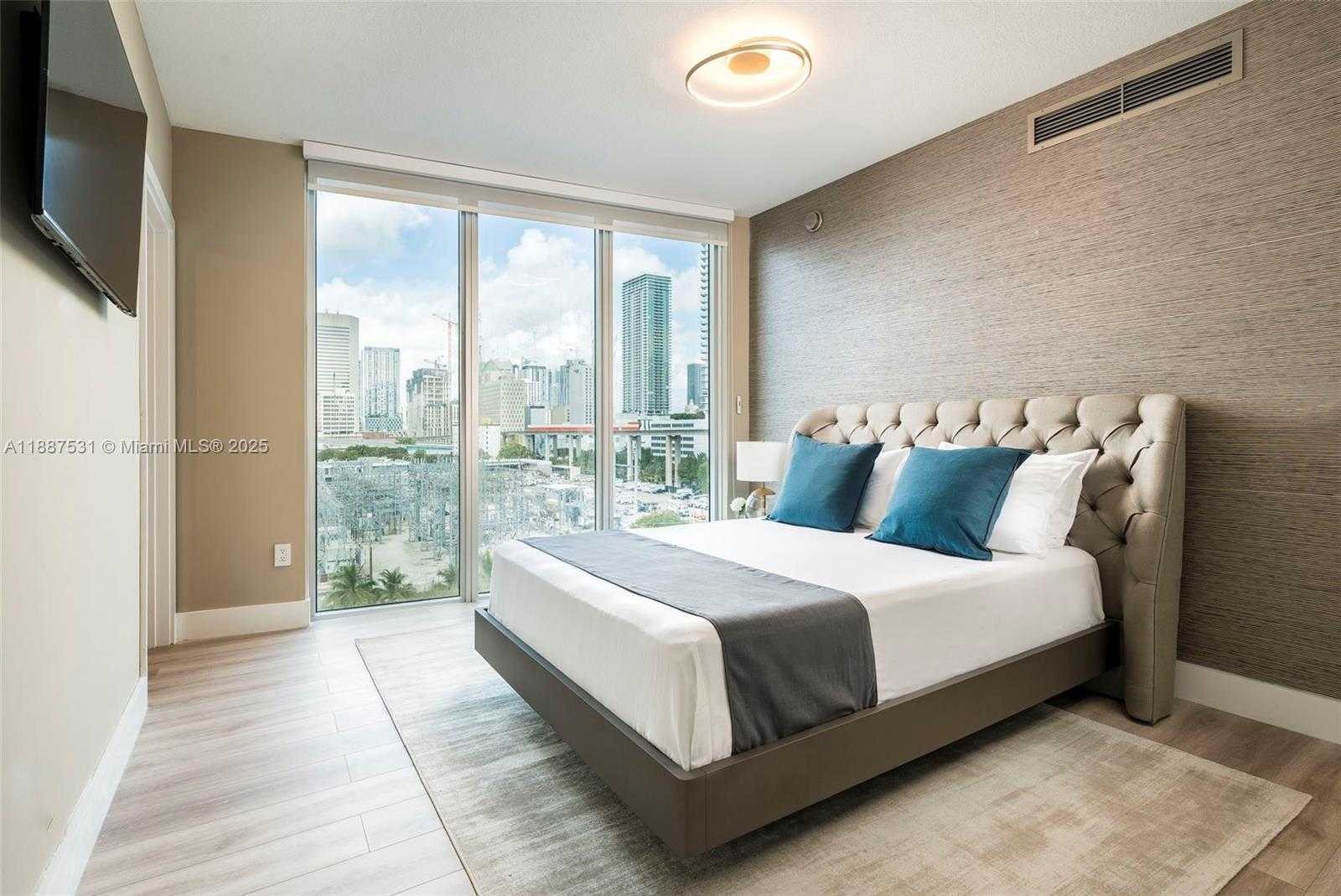 Small Image of 185 SOUTH WEST 7TH ST #803, Miami Number 10
