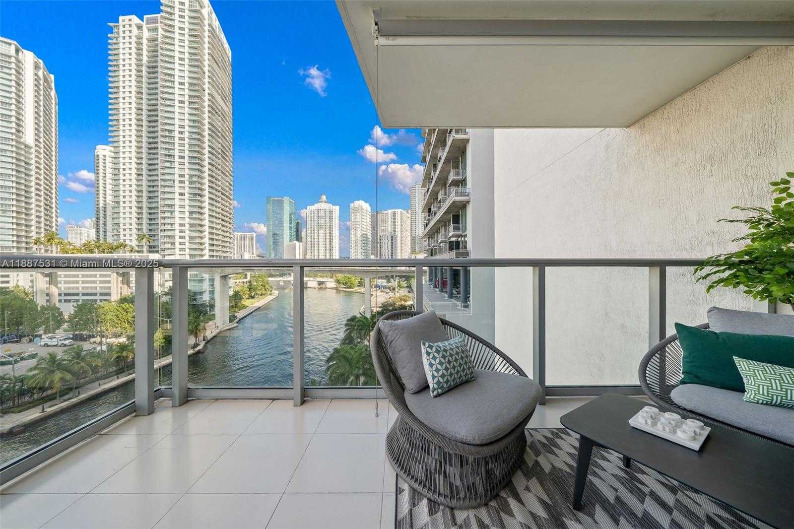 Small Image of 185 SOUTH WEST 7TH ST #803, Miami Number 22