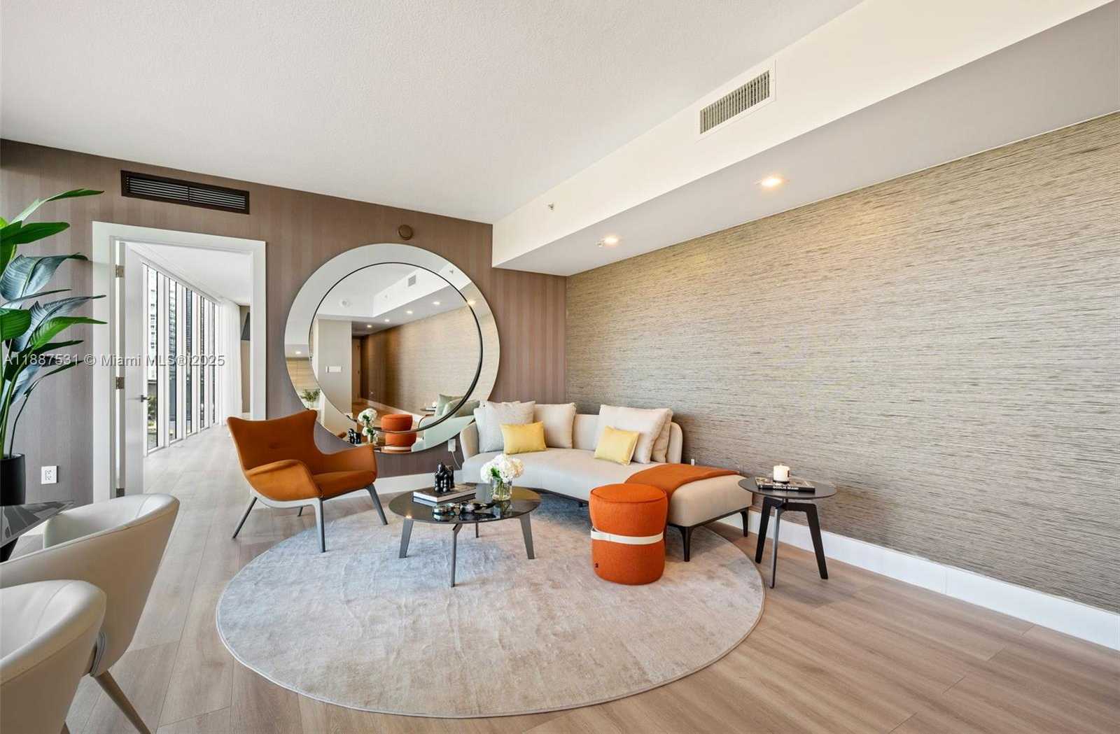 Small Image of 185 SOUTH WEST 7TH ST #803, Miami Number 3