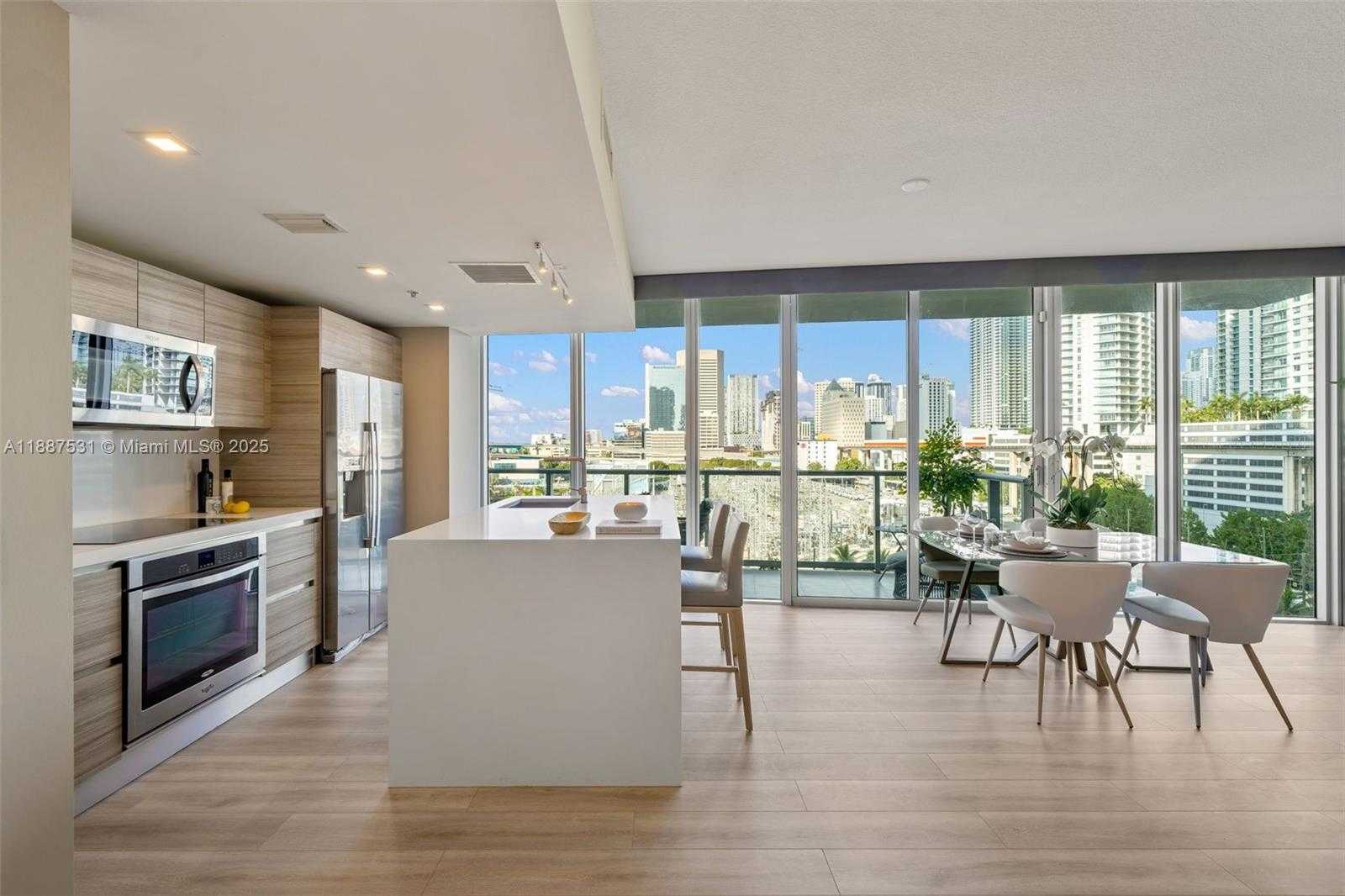 Small Image of 185 SOUTH WEST 7TH ST #803, Miami Number 8