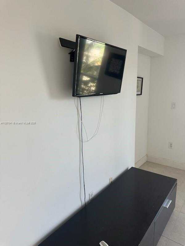 Small Image of 1690 SOUTH WEST 27TH AVE #1, Miami Number 5
