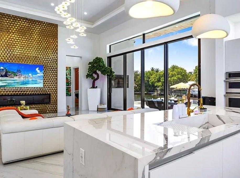 Small Image of 2225 NORTH EAST 19TH ST, Fort Lauderdale Number 6