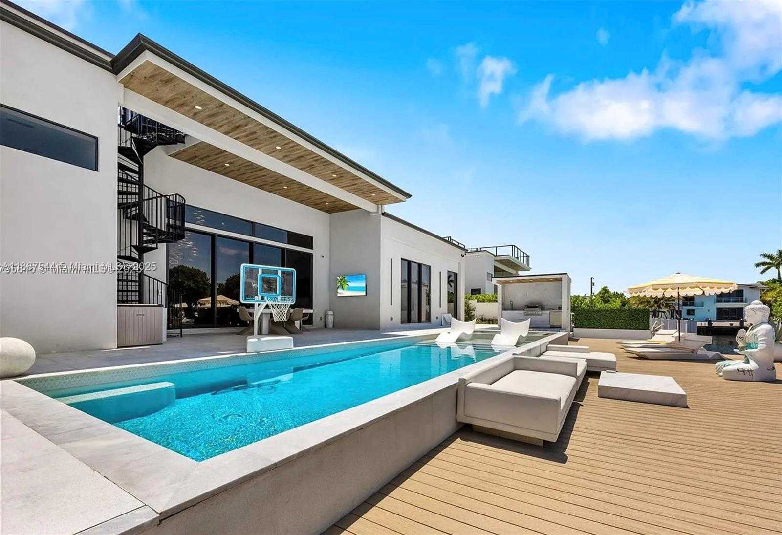 Small Image of 2225 NORTH EAST 19TH ST, Fort Lauderdale Number 9
