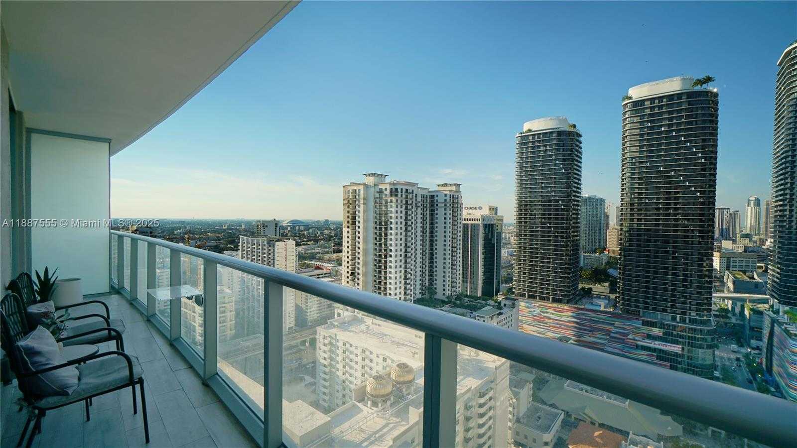 Small Image of 1100 SOUTH MIAMI AVE #2909, Miami Number 13