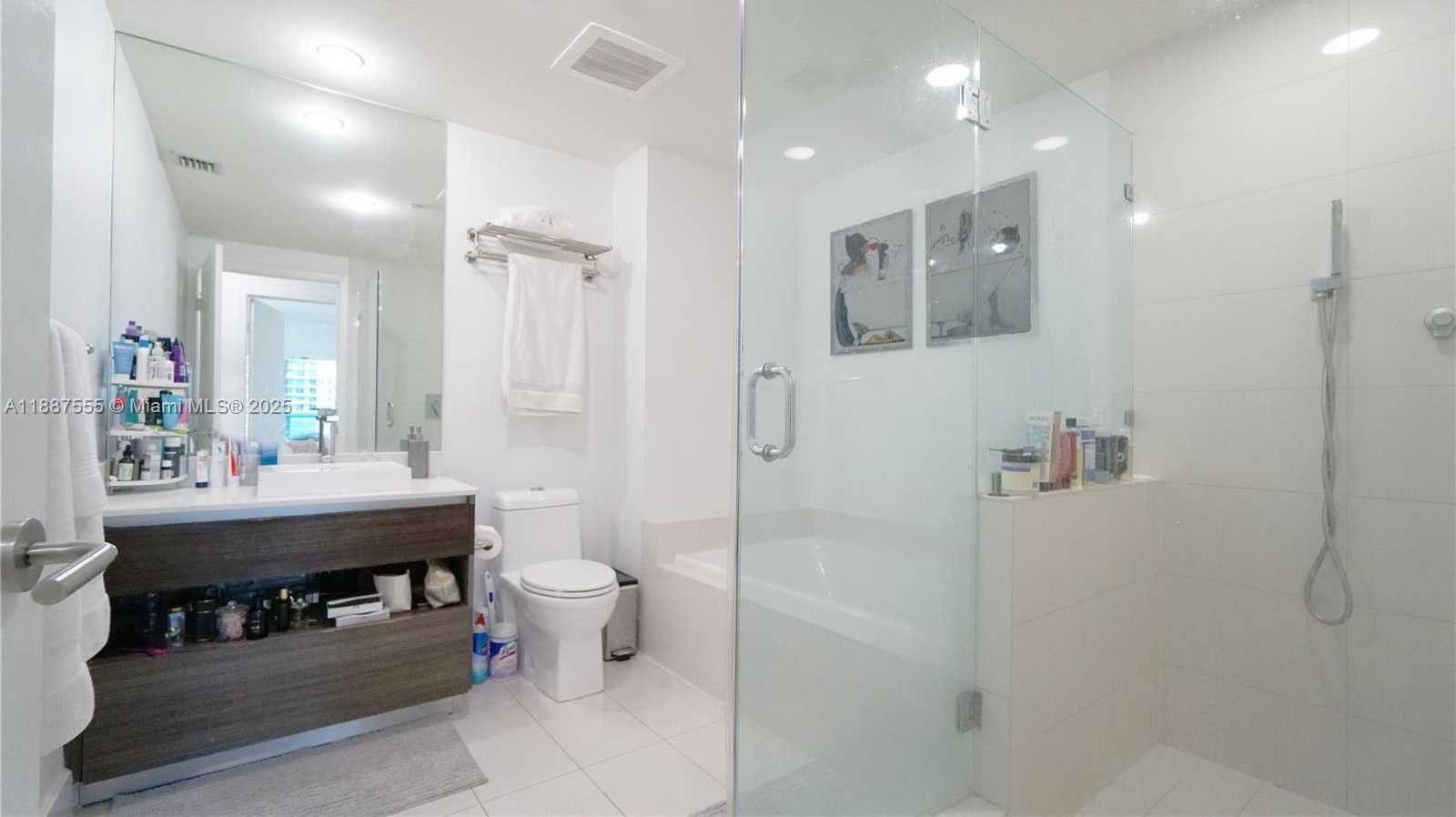 Small Image of 1100 SOUTH MIAMI AVE #2909, Miami Number 17