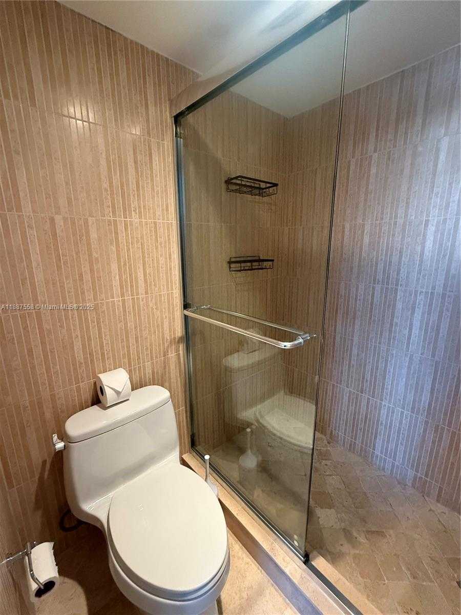 Small Image of 3161 SOUTH OCEAN DR #1103, Hallandale Beach Number 12