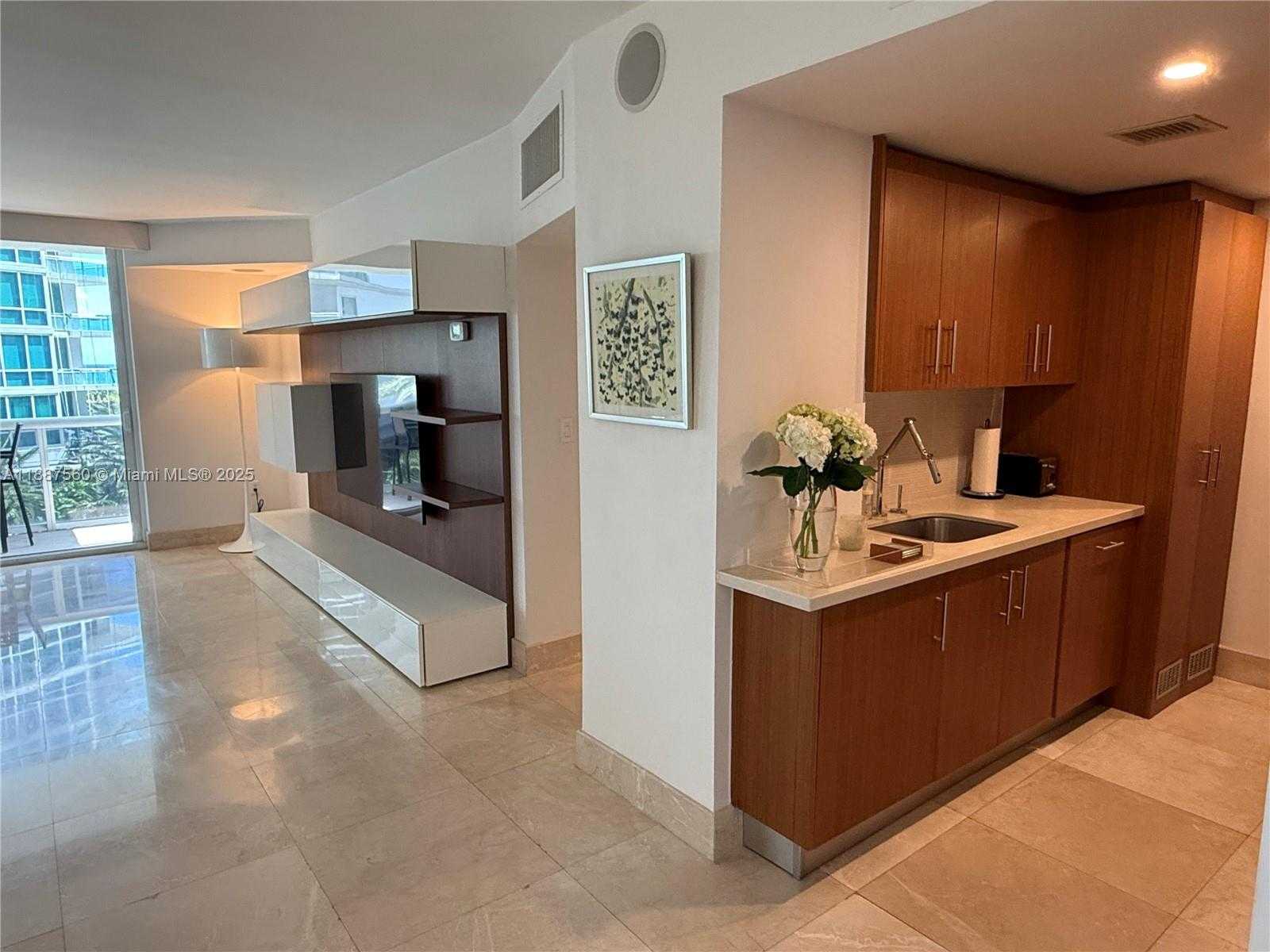 Small Image of 10275 COLLINS AVE #533, Bal Harbour Number 38
