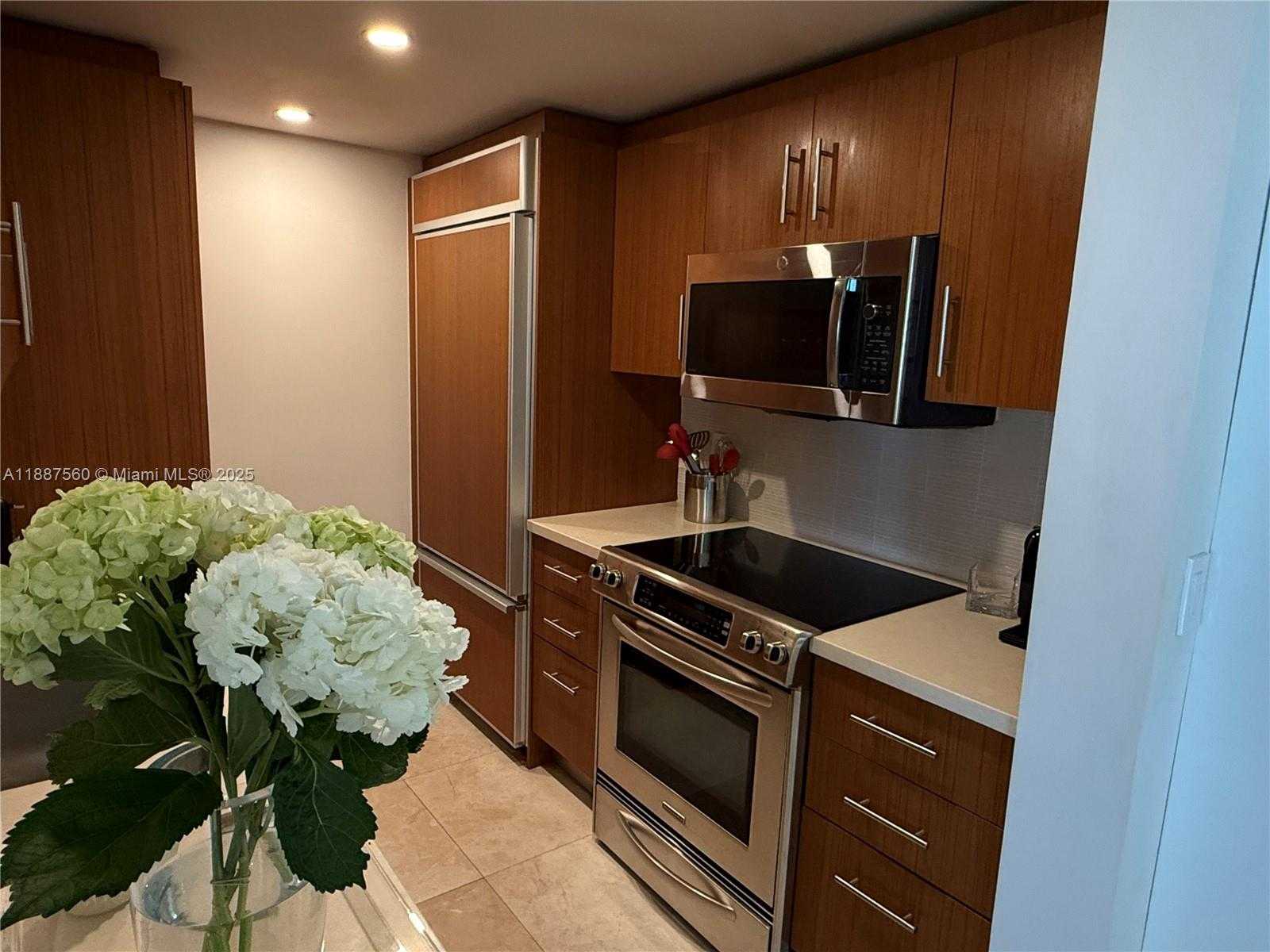 Small Image of 10275 COLLINS AVE #533, Bal Harbour Number 47