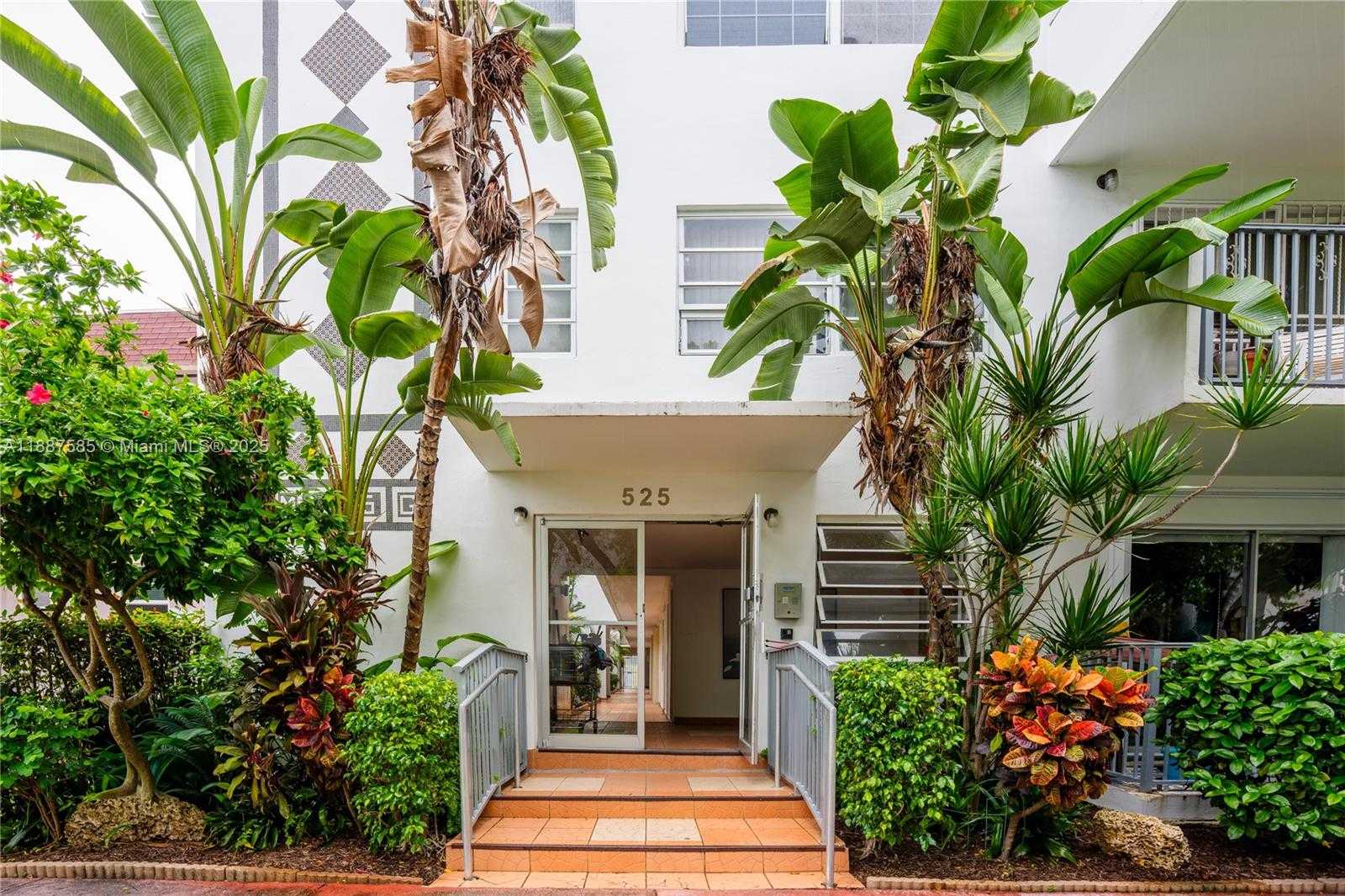 Small Image of 525 MERIDIAN AVE #203, Miami Beach Number 7