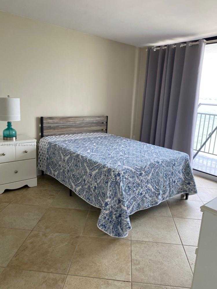 Small Image of 1820 SOUTH TREASURE DR #302B, North Bay Village Number 12
