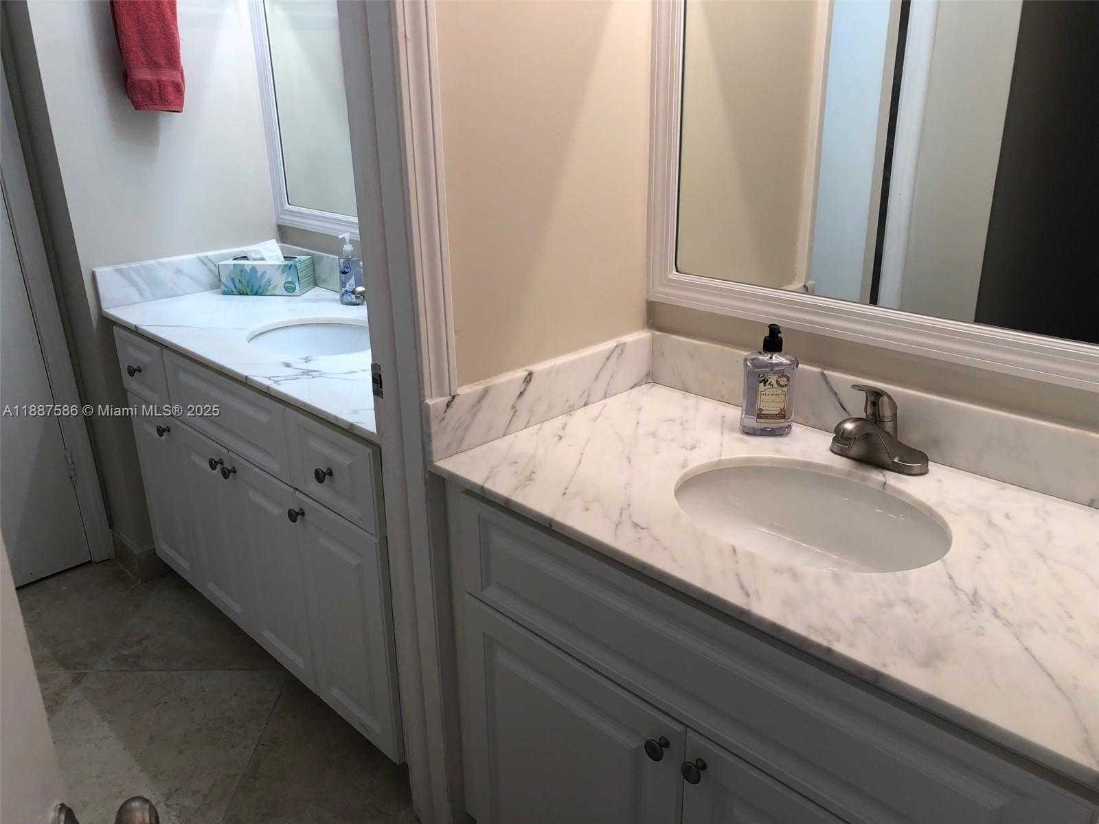 Small Image of 1820 SOUTH TREASURE DR #302B, North Bay Village Number 9