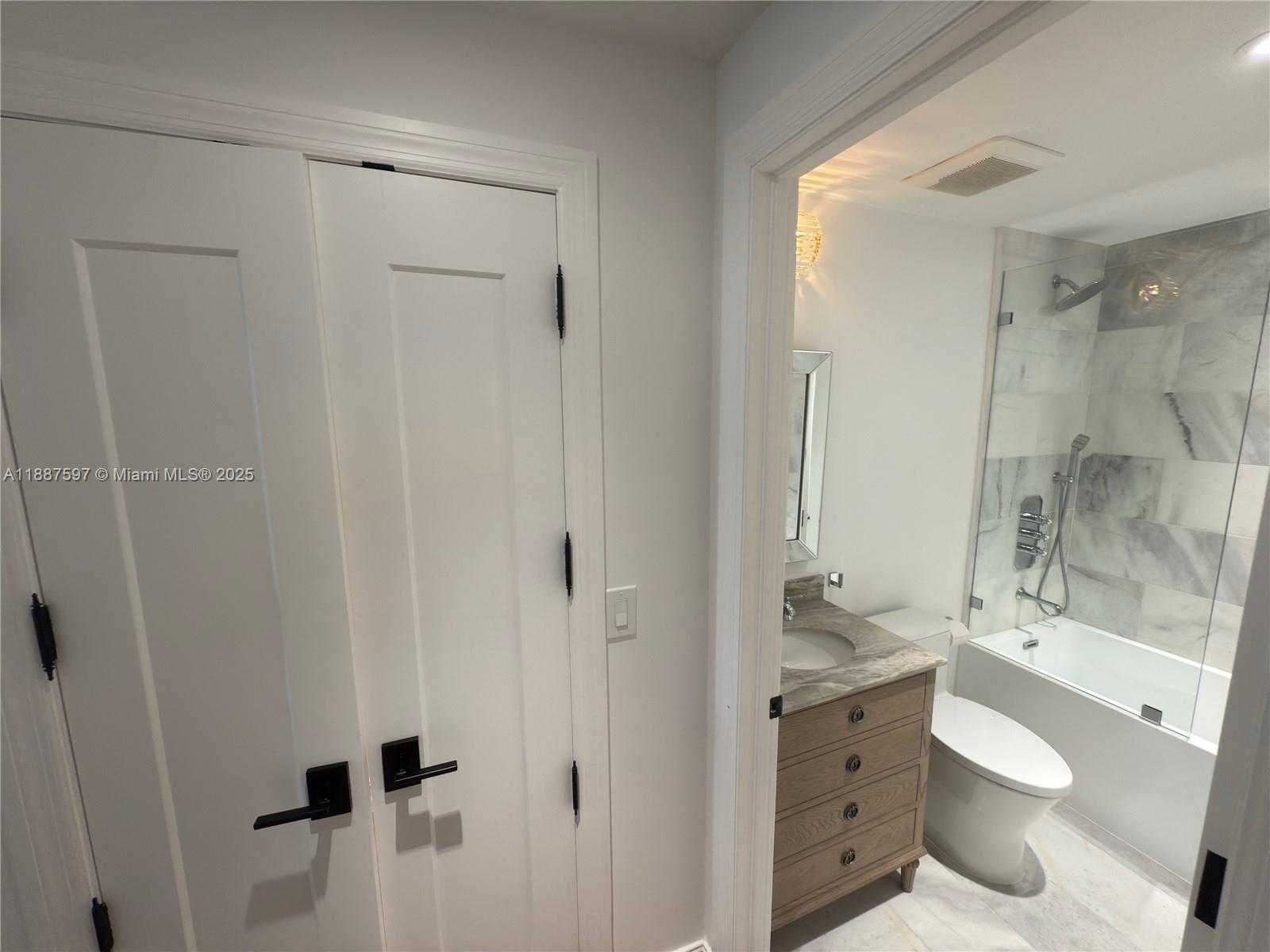 Small Image of 9751 EAST BAY HARBOR DR #9C, Bay Harbor Islands Number 19