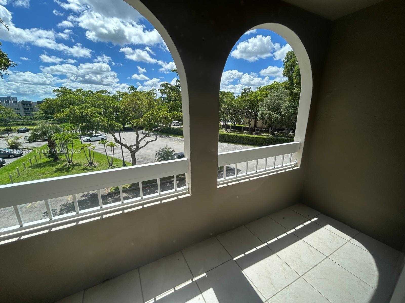 Small Image of 7850 CAMINO REAL #O-318, Miami Number 18
