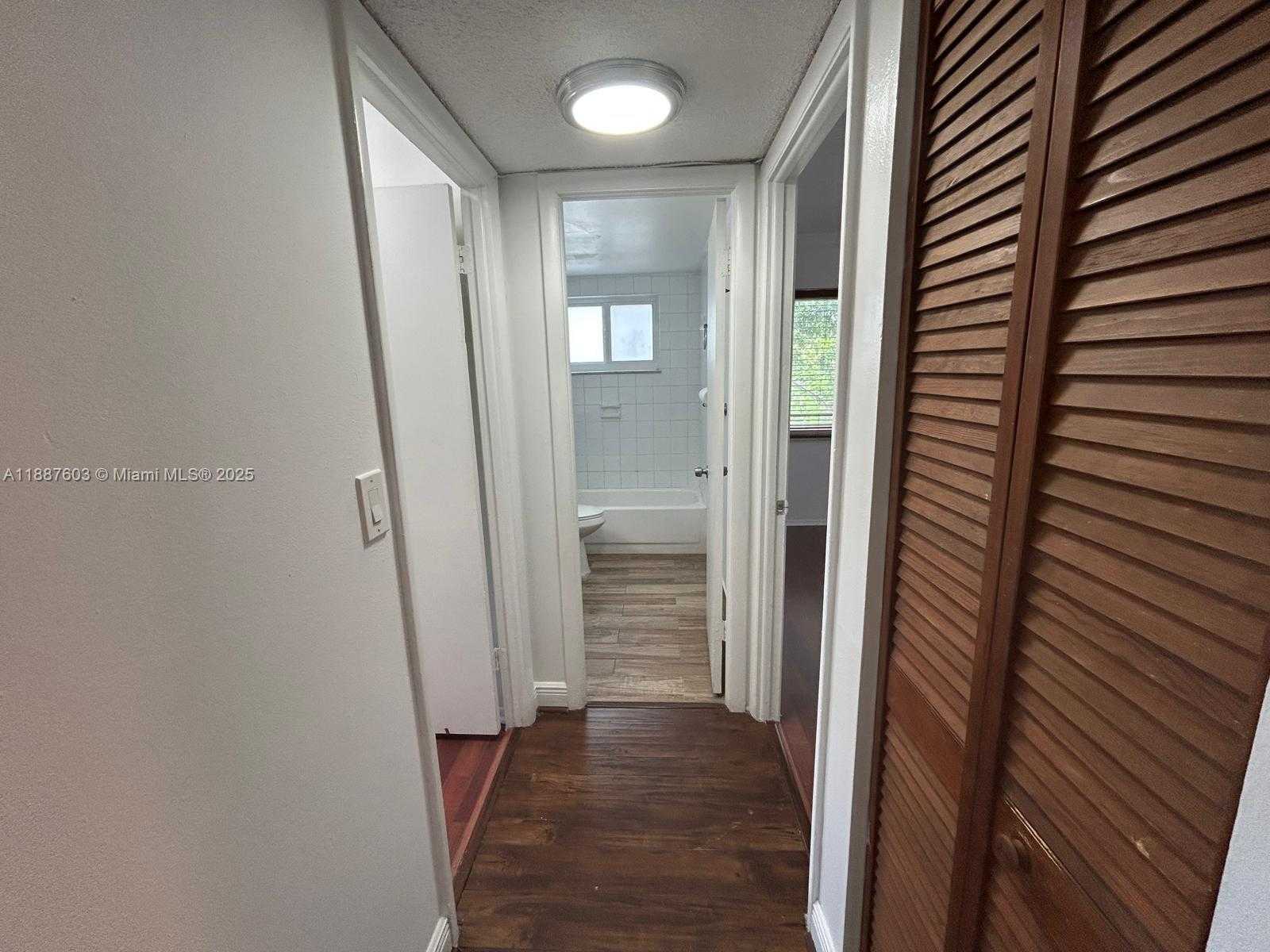 Small Image of 7850 CAMINO REAL #O-318, Miami Number 19