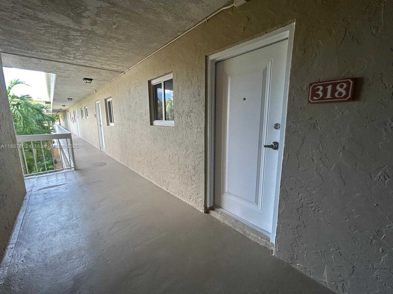 Small Image of 7850 CAMINO REAL #O-318, Miami Number 9