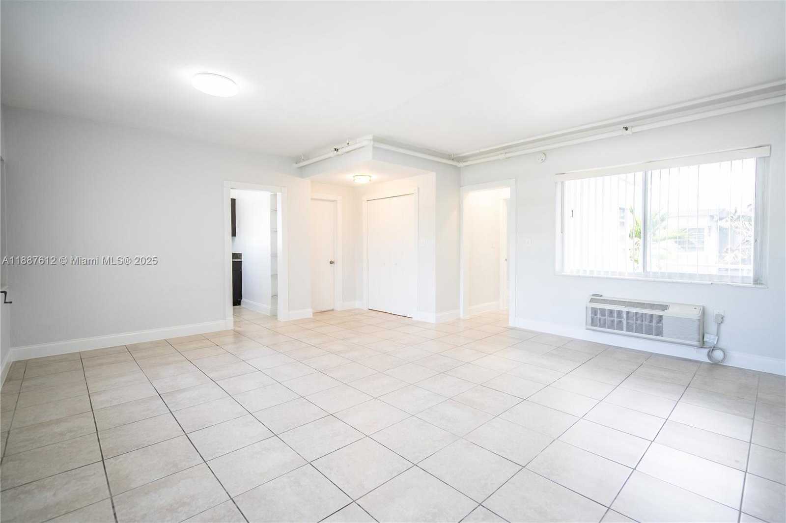 Small Image of 8300 ABBOTT #17, Miami Beach Number 3