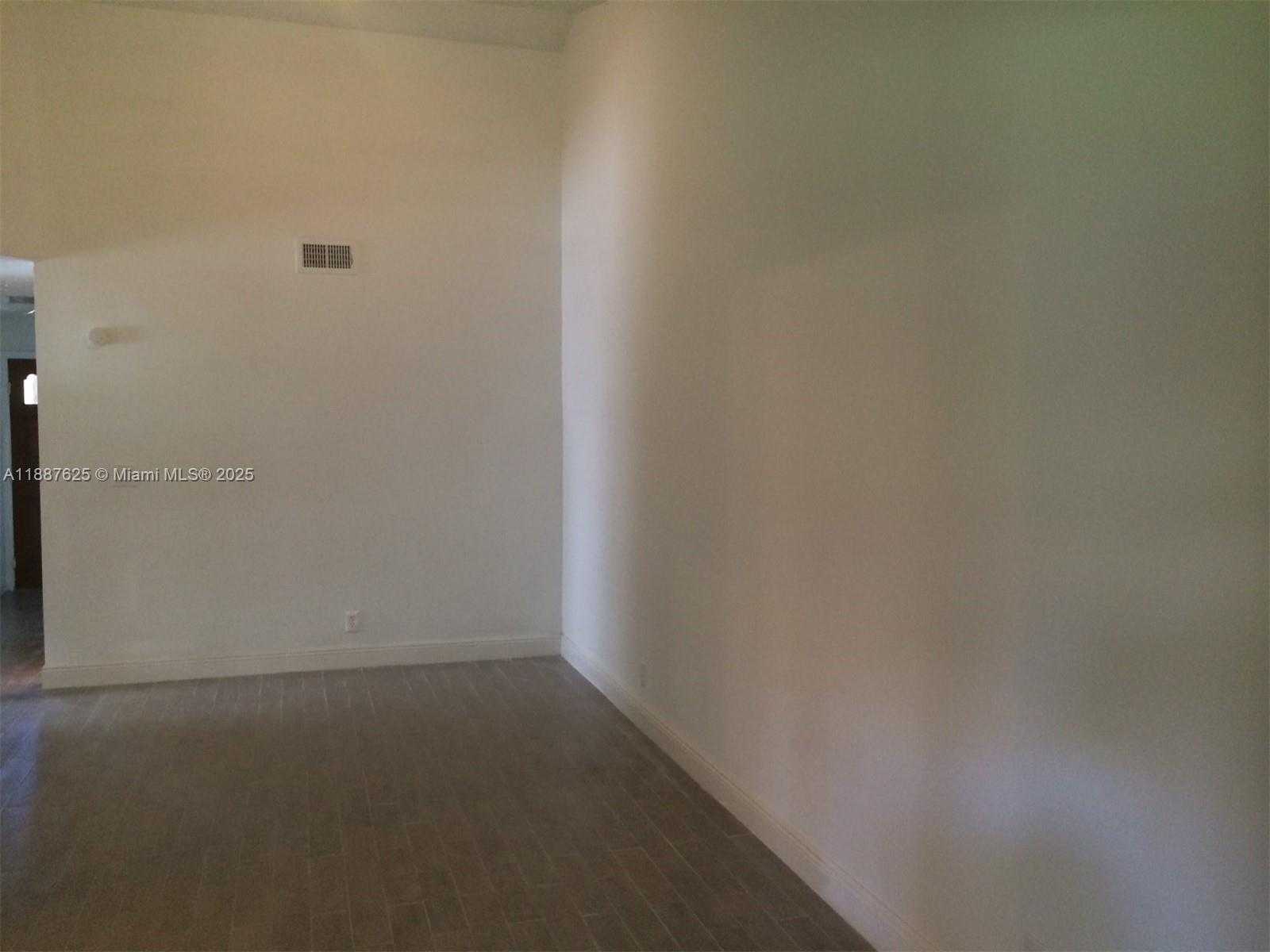 Small Image of 11153 NORTH WEST 37TH ST, Sunrise Number 15