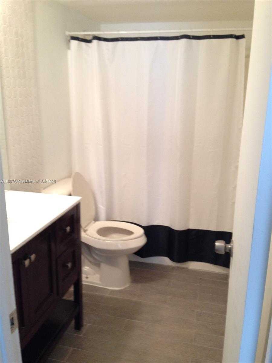 Small Image of 11153 NORTH WEST 37TH ST, Sunrise Number 2