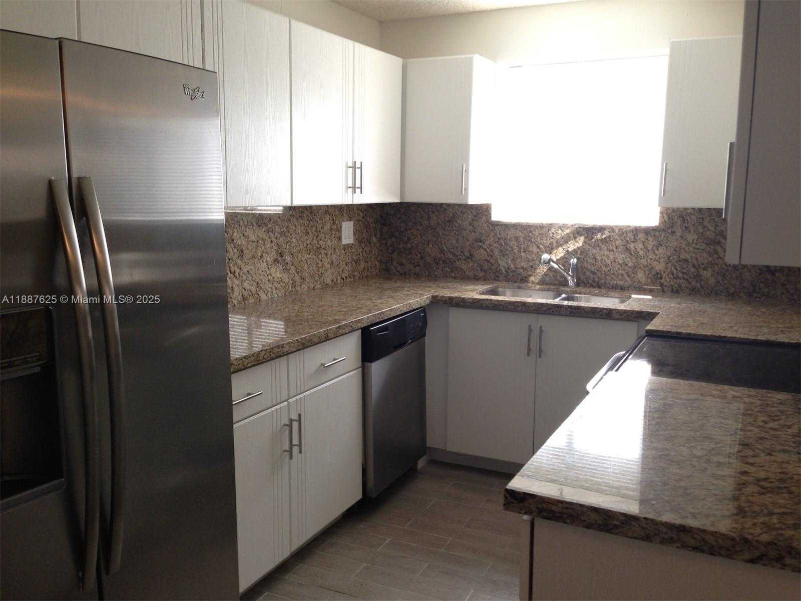Small Image of 11153 NORTH WEST 37TH ST, Sunrise Number 25