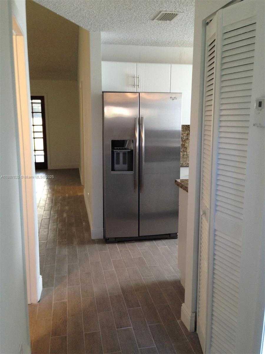 Small Image of 11153 NORTH WEST 37TH ST, Sunrise Number 28
