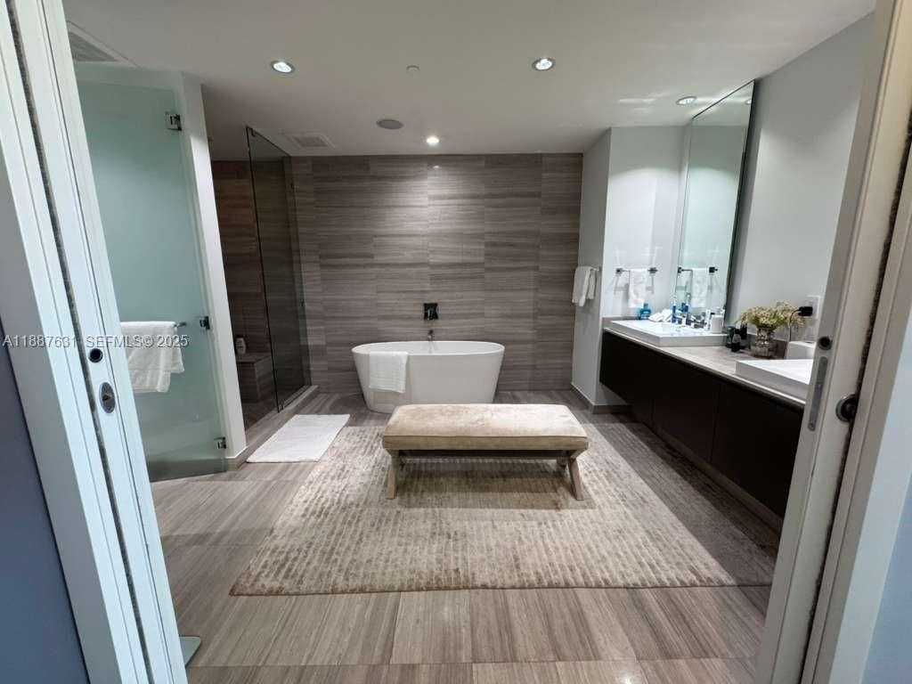 Imagen de Pequeño Objeto