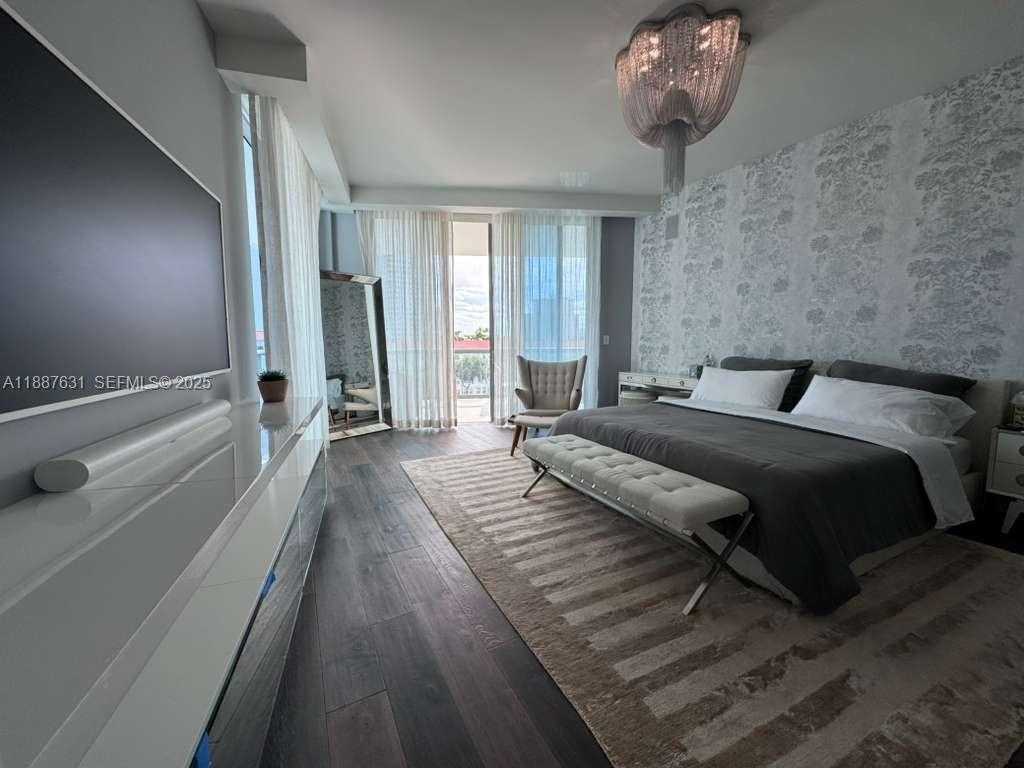 Imagen de Pequeño Objeto