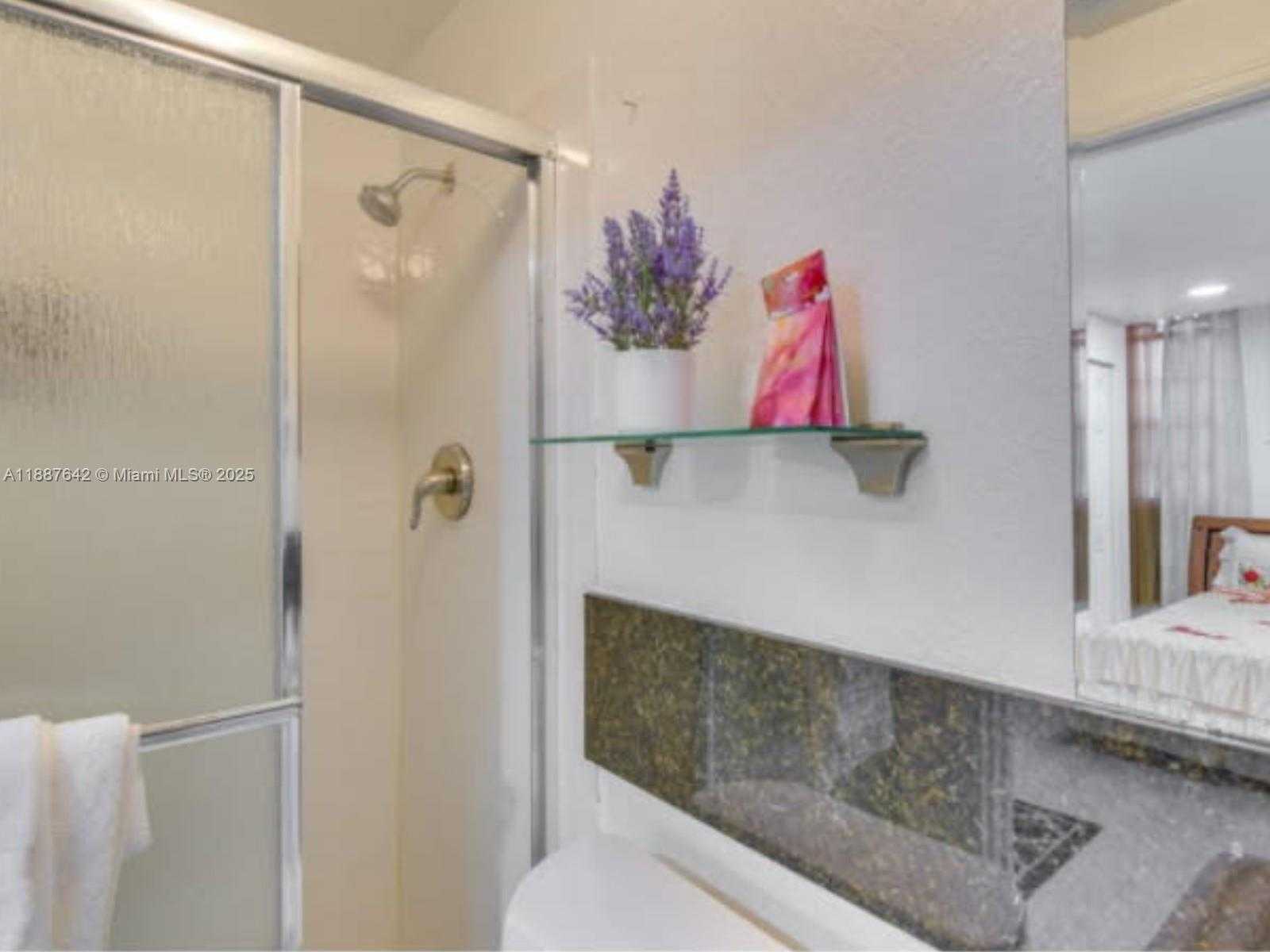 Small Image of 3040 NORTH WEST 215TH ST #2, Miami Gardens Number 5