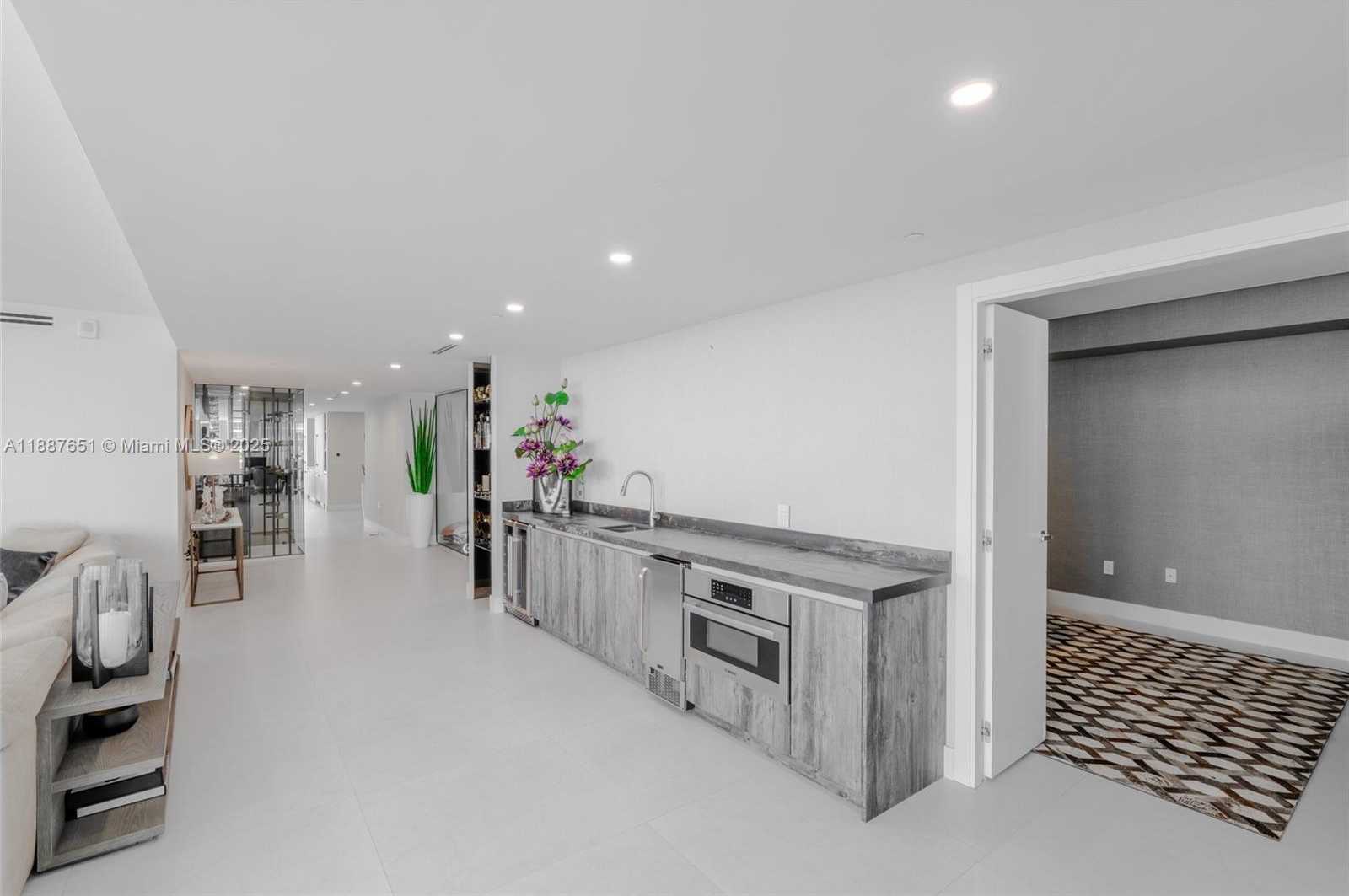 Small Image of 488 NORTH EAST 18TH ST #2612/2615, Miami Number 11
