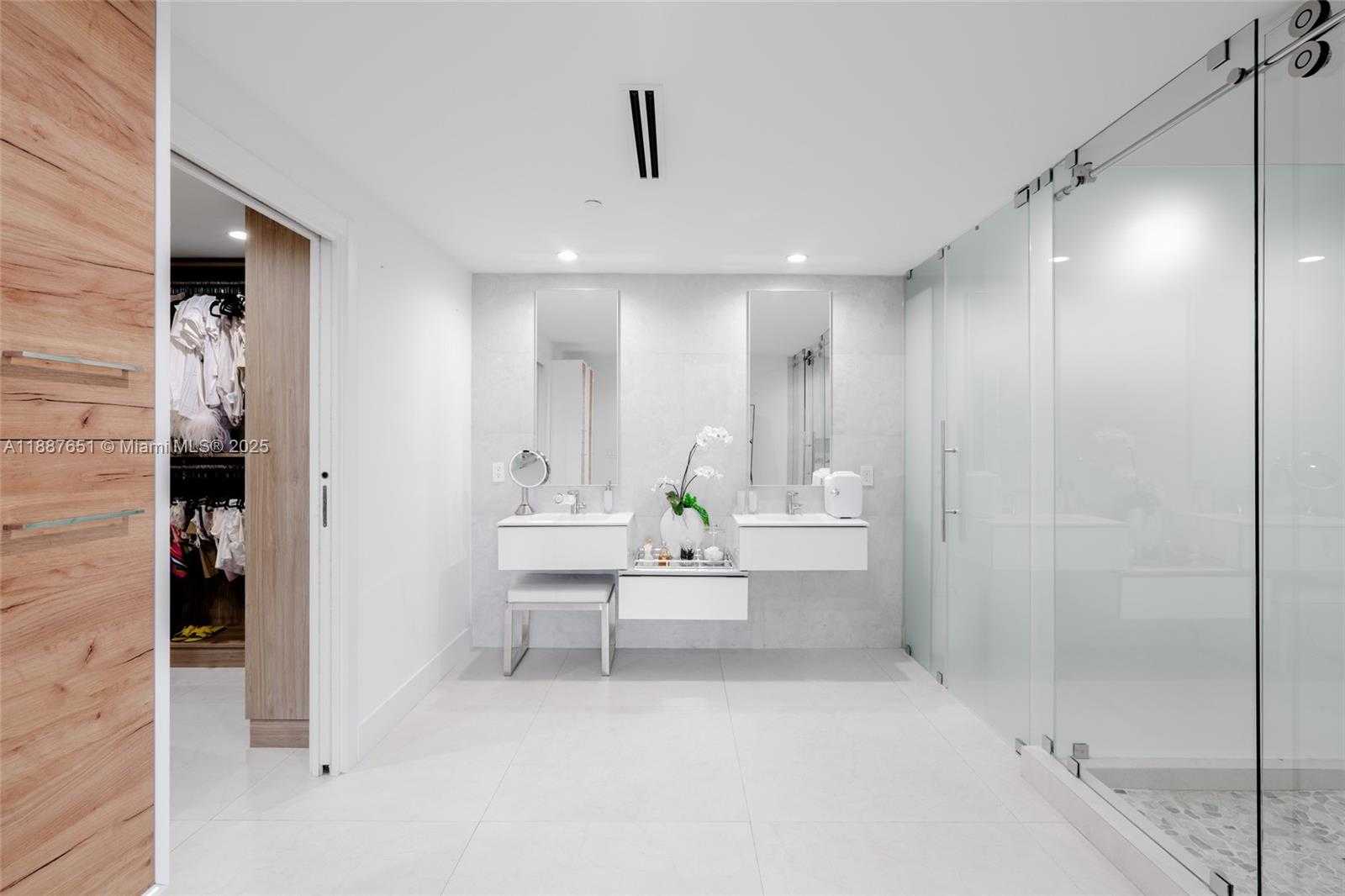 Small Image of 488 NORTH EAST 18TH ST #2612/2615, Miami Number 20