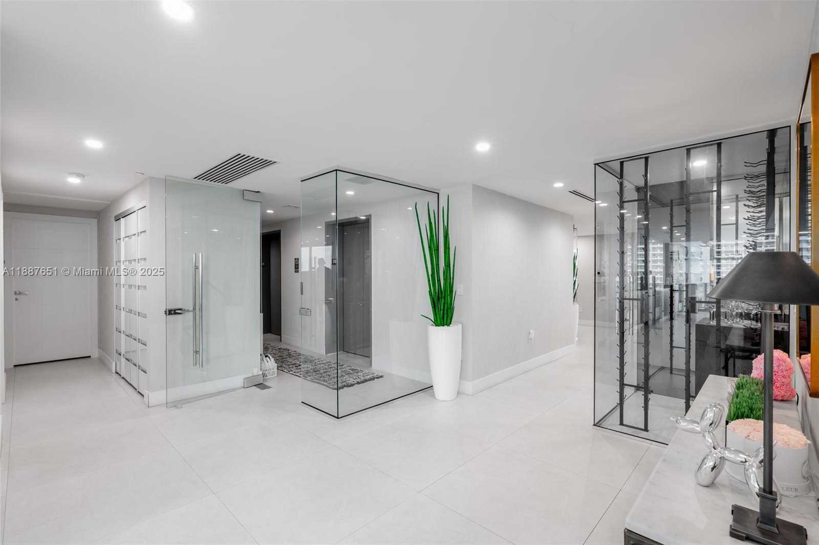 Small Image of 488 NORTH EAST 18TH ST #2612/2615, Miami Number 3