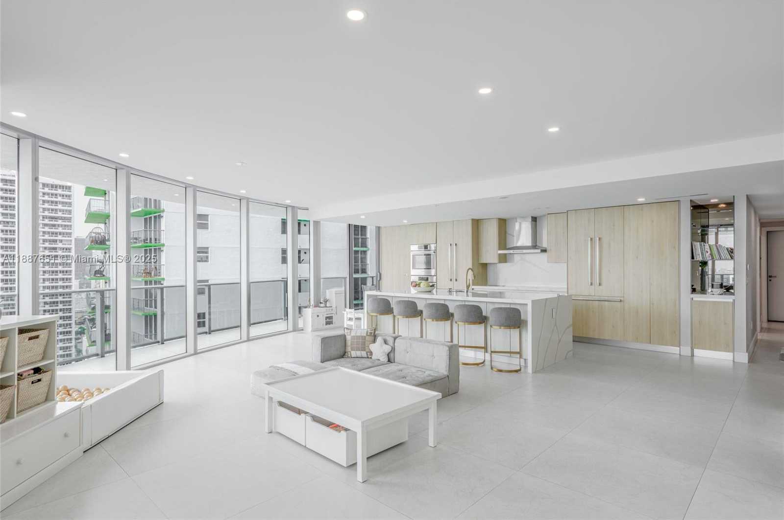 Small Image of 488 NORTH EAST 18TH ST #2612/2615, Miami Number 6