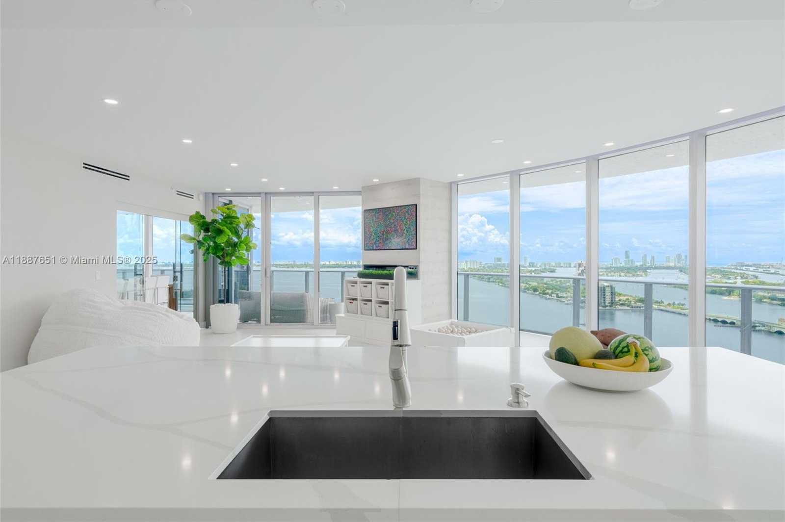 Small Image of 488 NORTH EAST 18TH ST #2612/2615, Miami Number 7