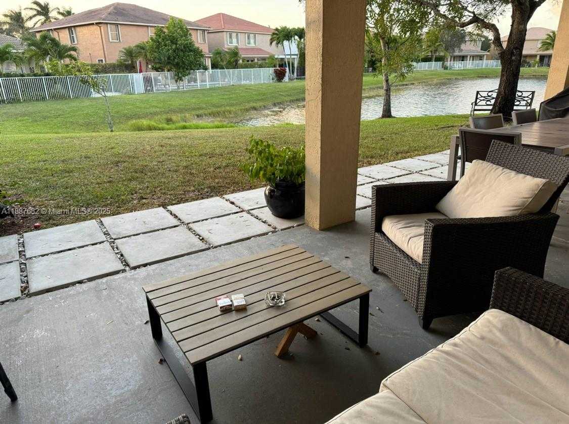 Small Image of 4337 LAUREL PL, Weston Number 18