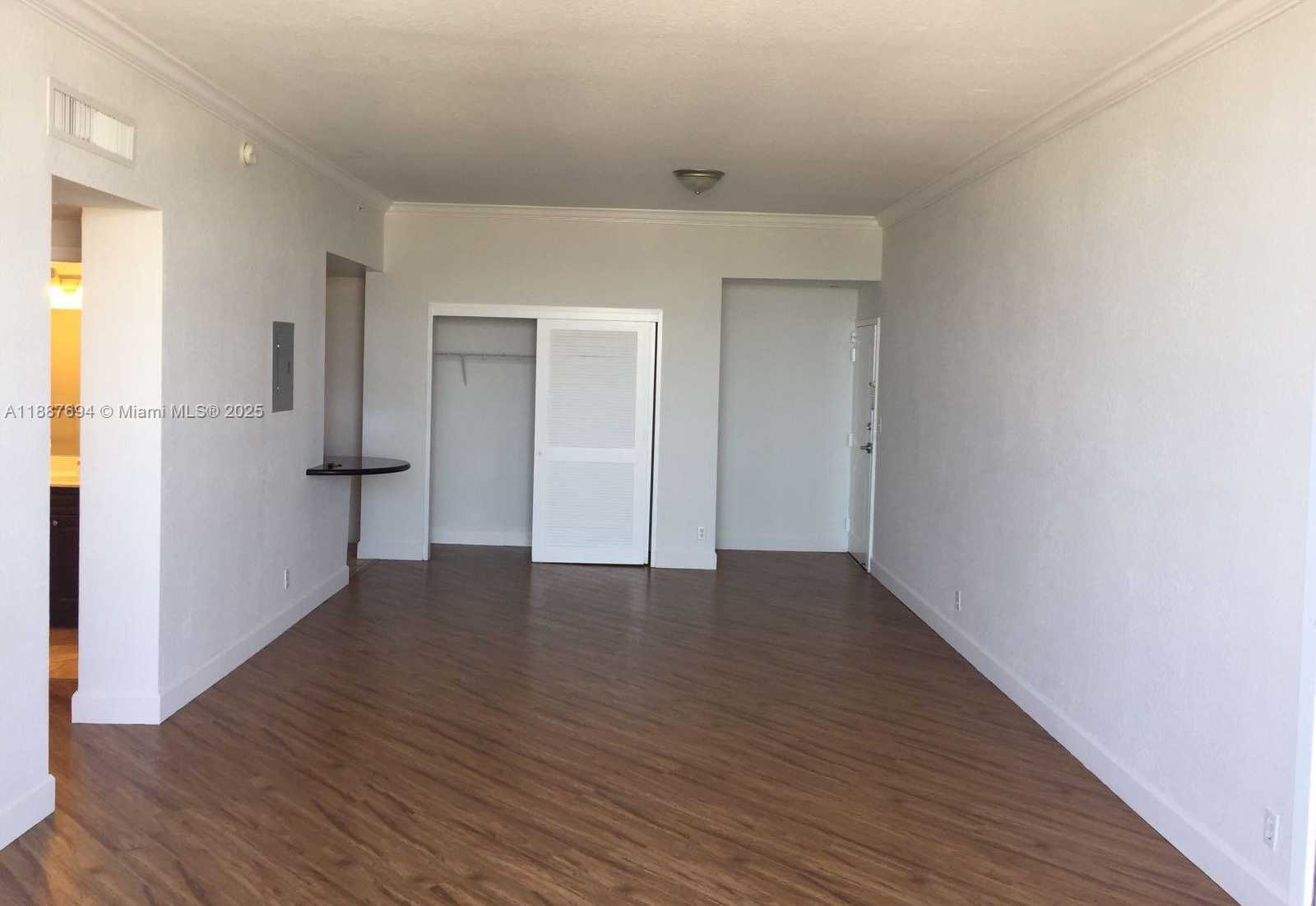 Small Image of 401 69TH ST #PH-105, Miami Beach Number 4