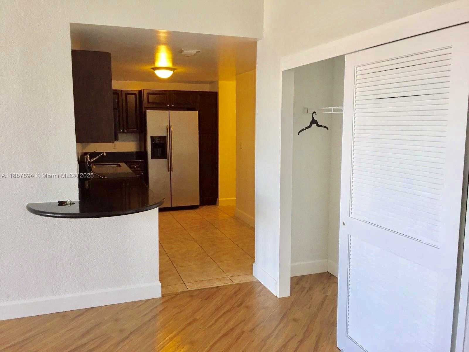 Small Image of 401 69TH ST #PH-105, Miami Beach Number 5