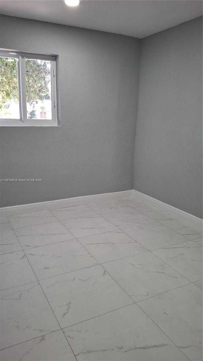 Small Image of 598 EAST 41ST ST, Hialeah Number 13
