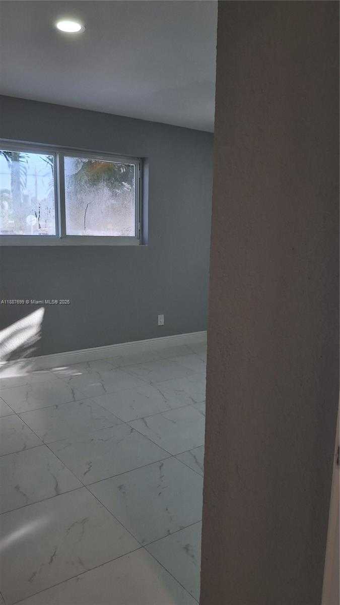 Small Image of 598 EAST 41ST ST, Hialeah Number 16