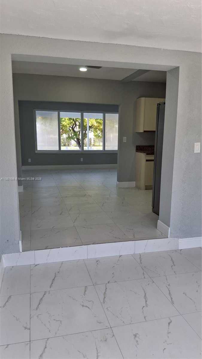 Small Image of 598 EAST 41ST ST, Hialeah Number 6
