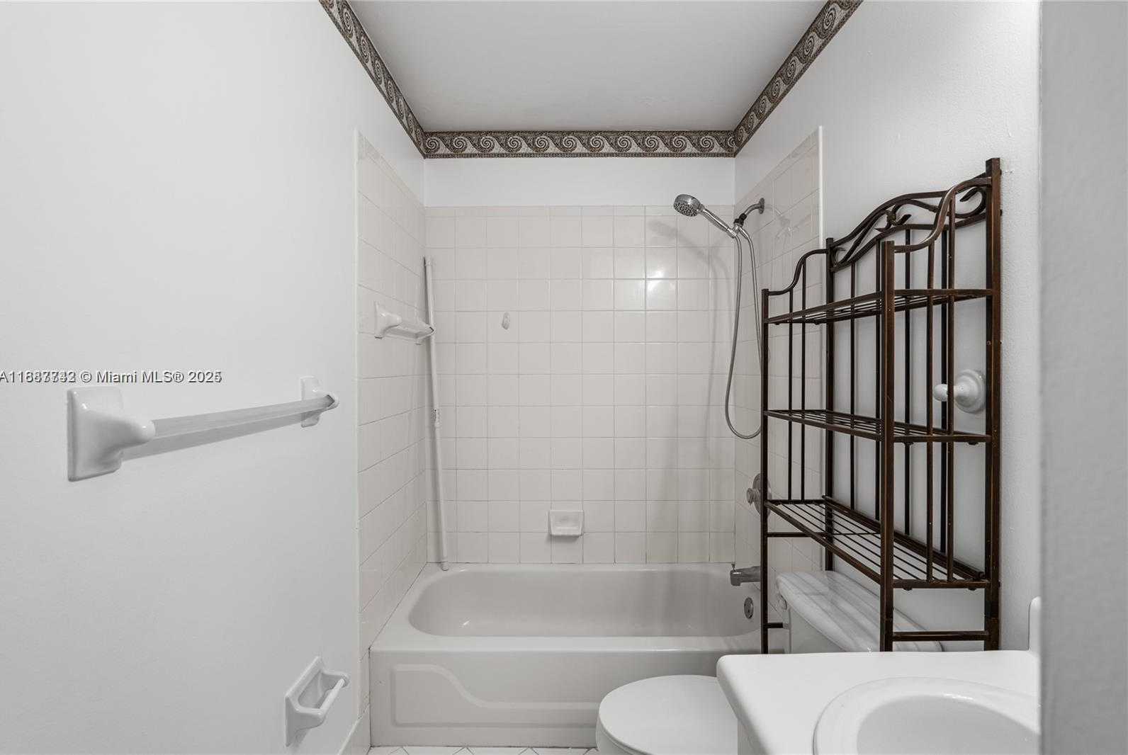 Small Image of 1162 SOUTH WEST 44TH AVE, Deerfield Beach Number 30