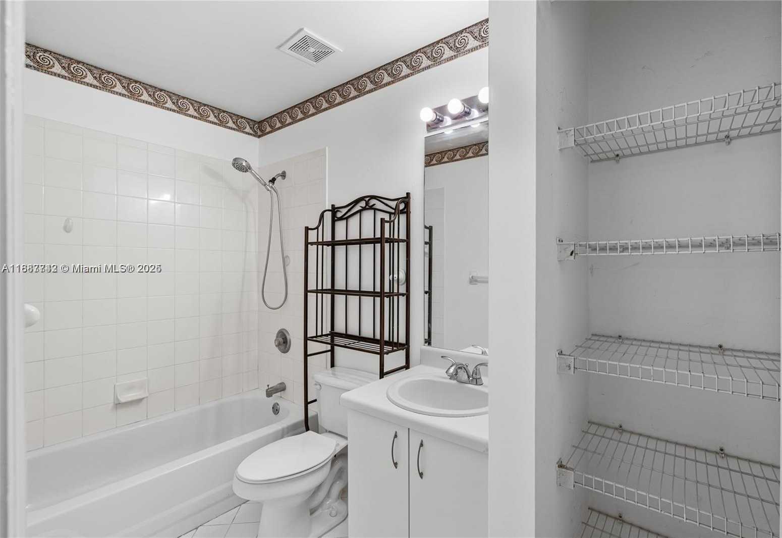 Small Image of 1162 SOUTH WEST 44TH AVE, Deerfield Beach Number 31