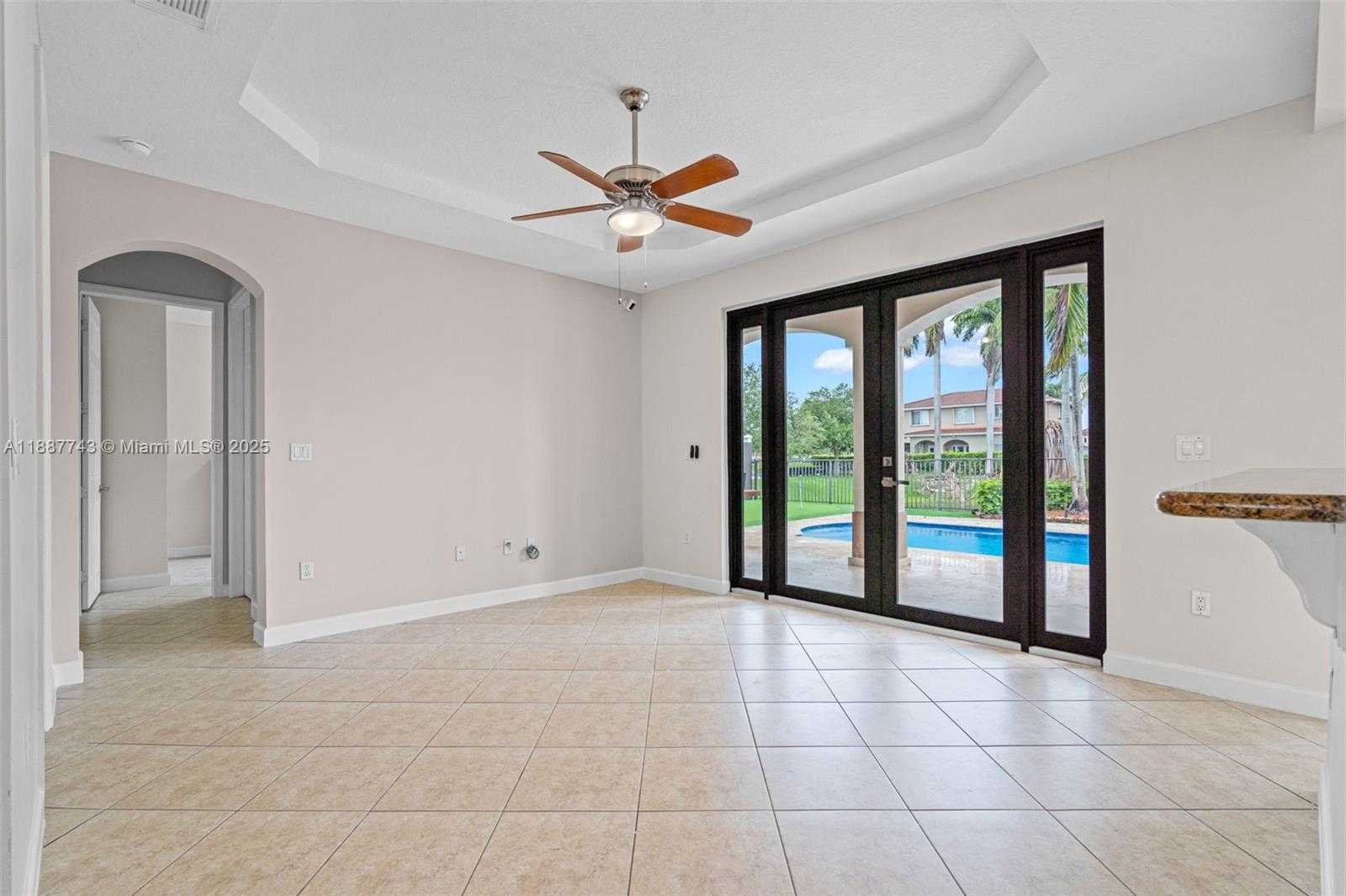 Small Image of 6423 SOUTH WEST 162ND PATH #N/A, Miami Number 10